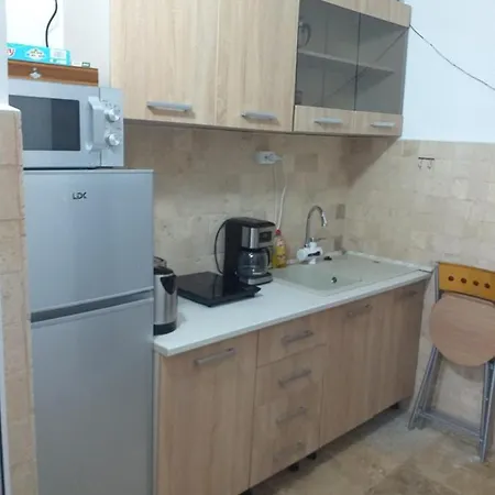 Apartman Studio Saturn Saturn