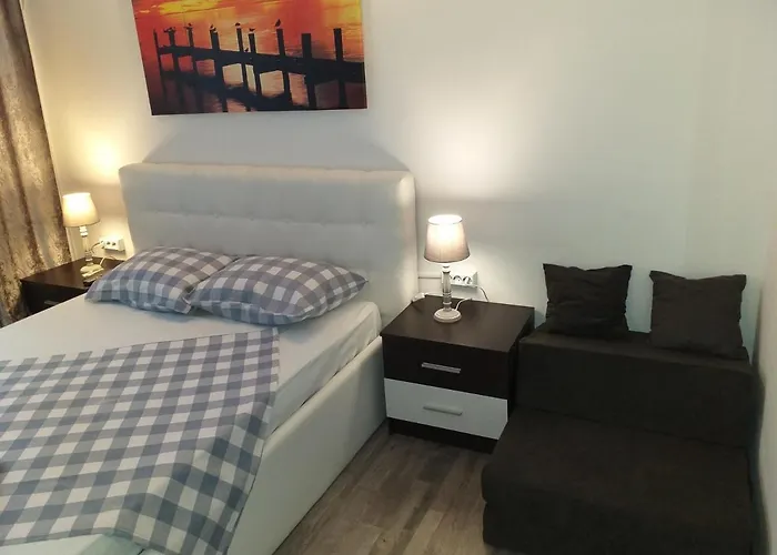 דירה Studio Saturn סאטורן